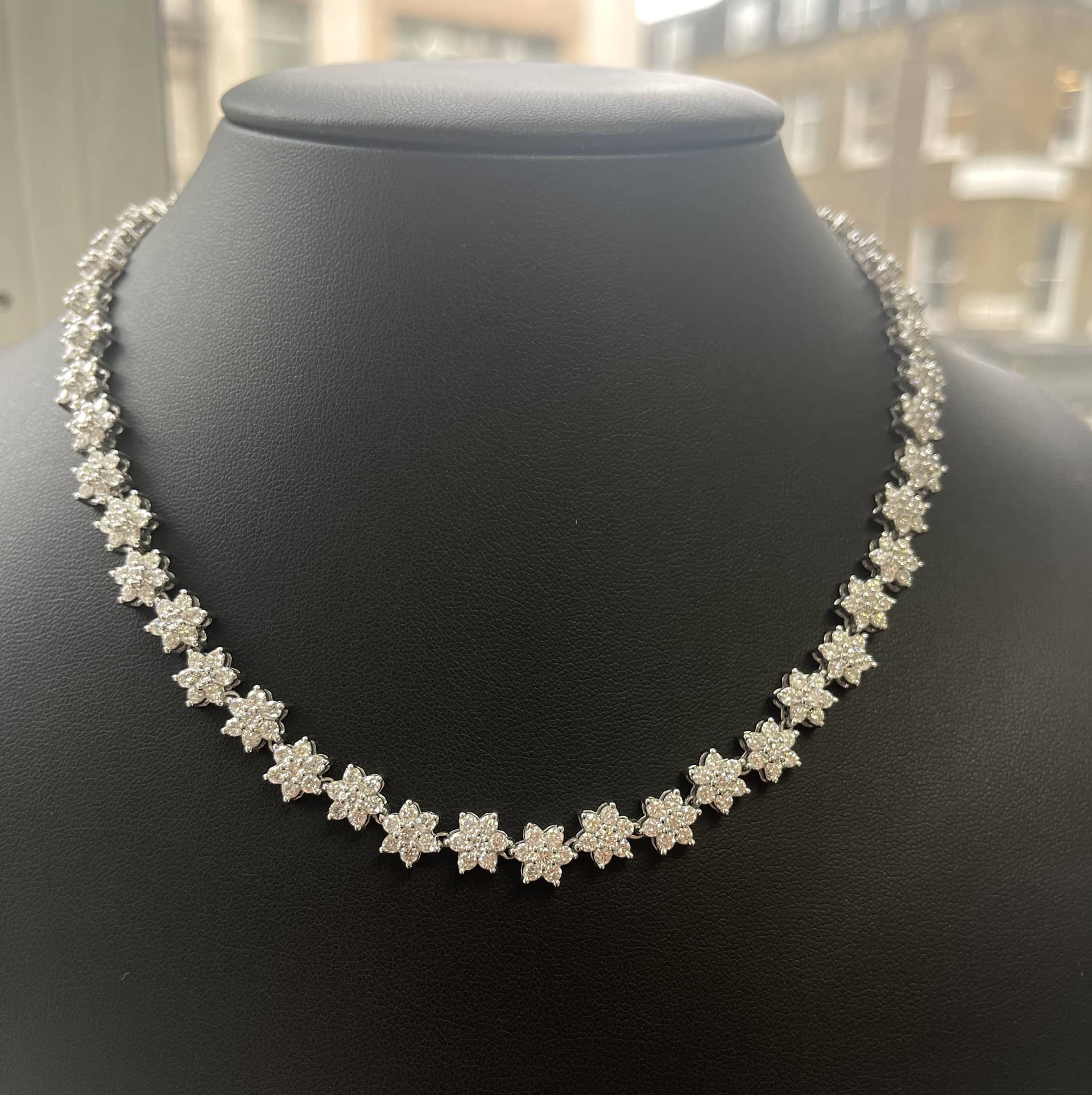 Christmas Deal.! D/VVS 24.00 CT Diamond Cluster Necklace In Platinum - 67 Grams