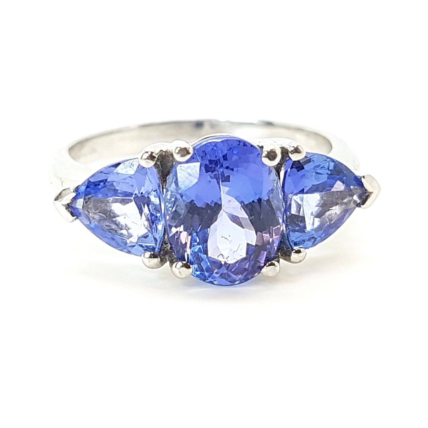4.20 Ct Purplish Blue Tanzanite Trilogy Ring In18k White Gold