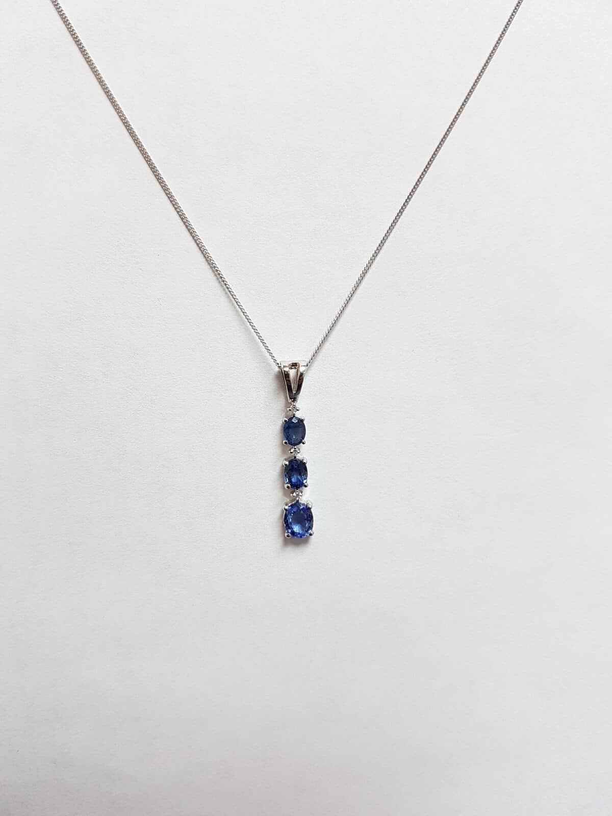 Great Deal !! AAA 1.00ct 3 Tanzanite Oval Diamond Pendent Comes With Chain