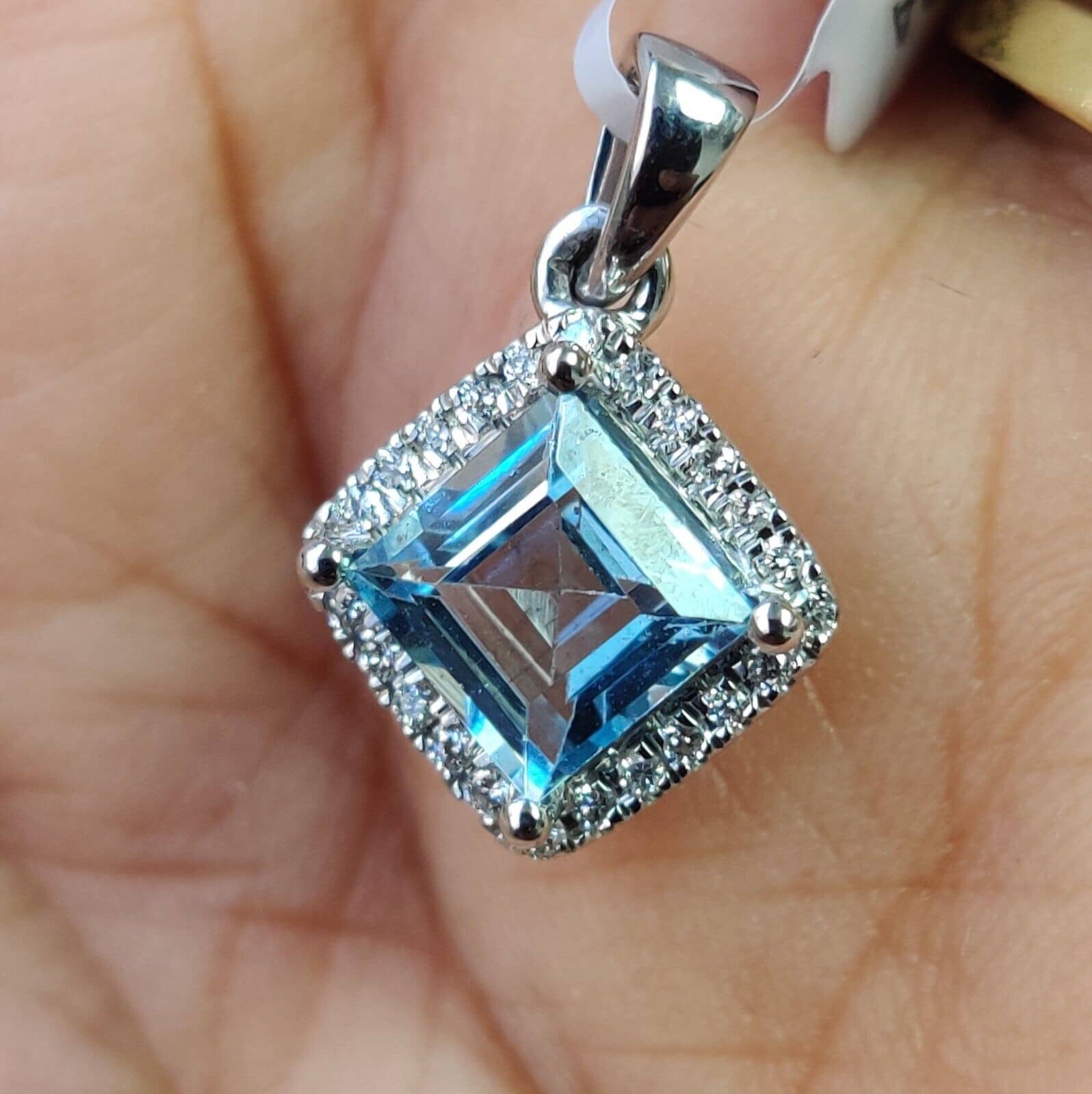 1.50Ct Natural Aquamarine Princess & Diamond Halo Pendant, 18k white Gold