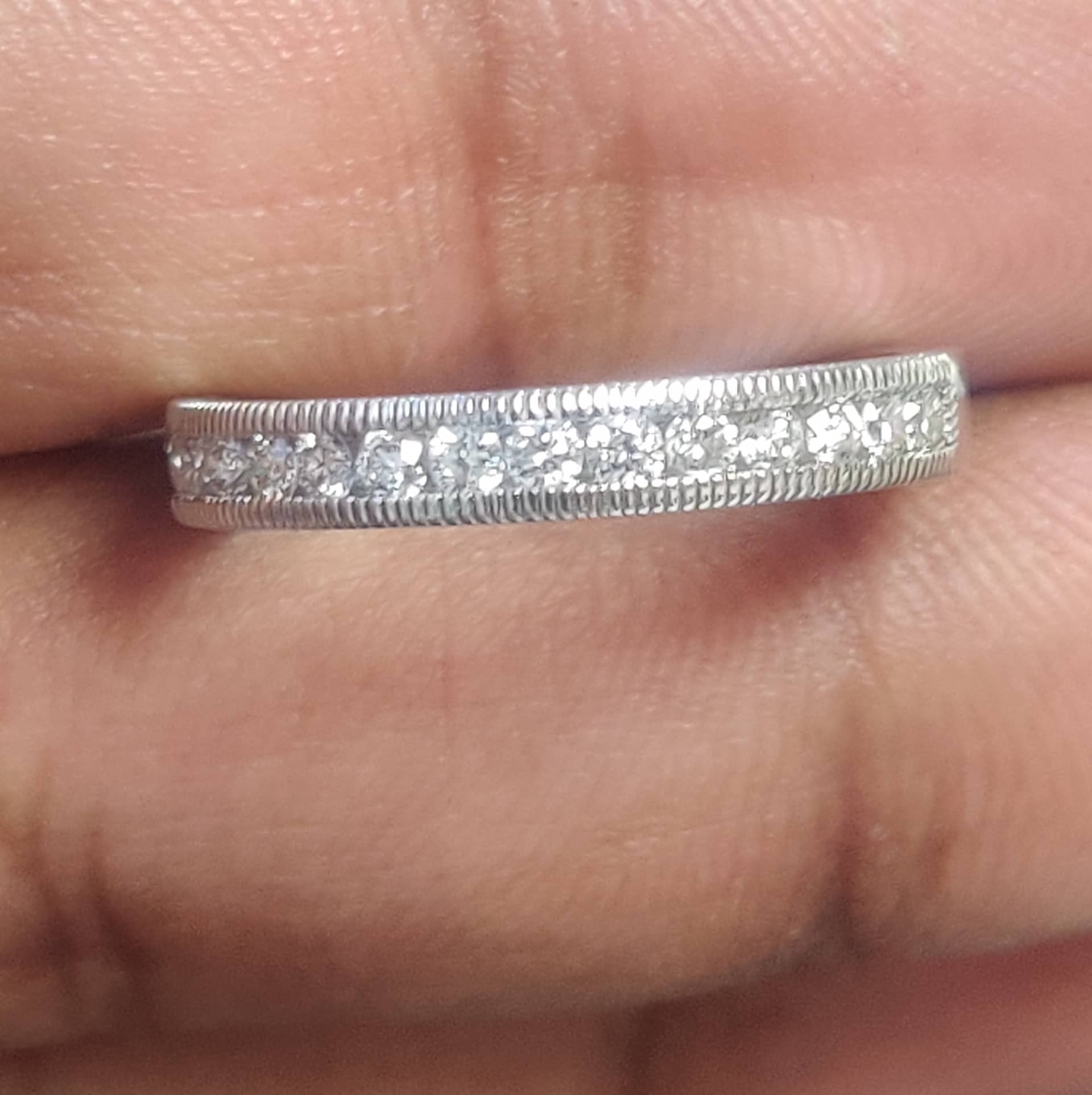 0.50CT ROUND DIAMOND CHANNEL SET OUTER MILGARIN SET HALF ETERNITY IN 18K WHITE GOLD