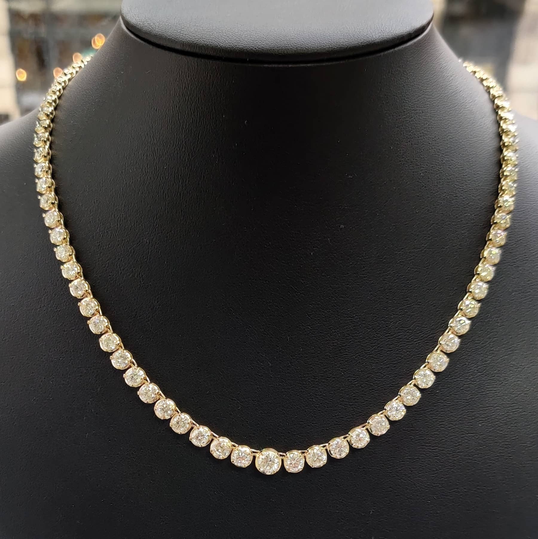 19.25CT ROUND DIAMOND GRADUATED NECKLACE IN HALLMARKED 18K YELLOW GOLD -26 GRAMS