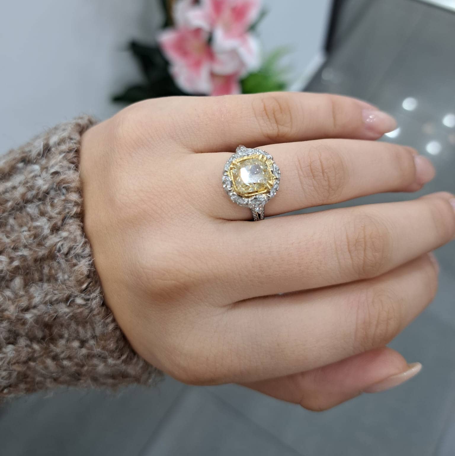 3.82 Ct Art Deco Fancy Yellow Cushion Diamond Vintage Engagement Ring In Platinum