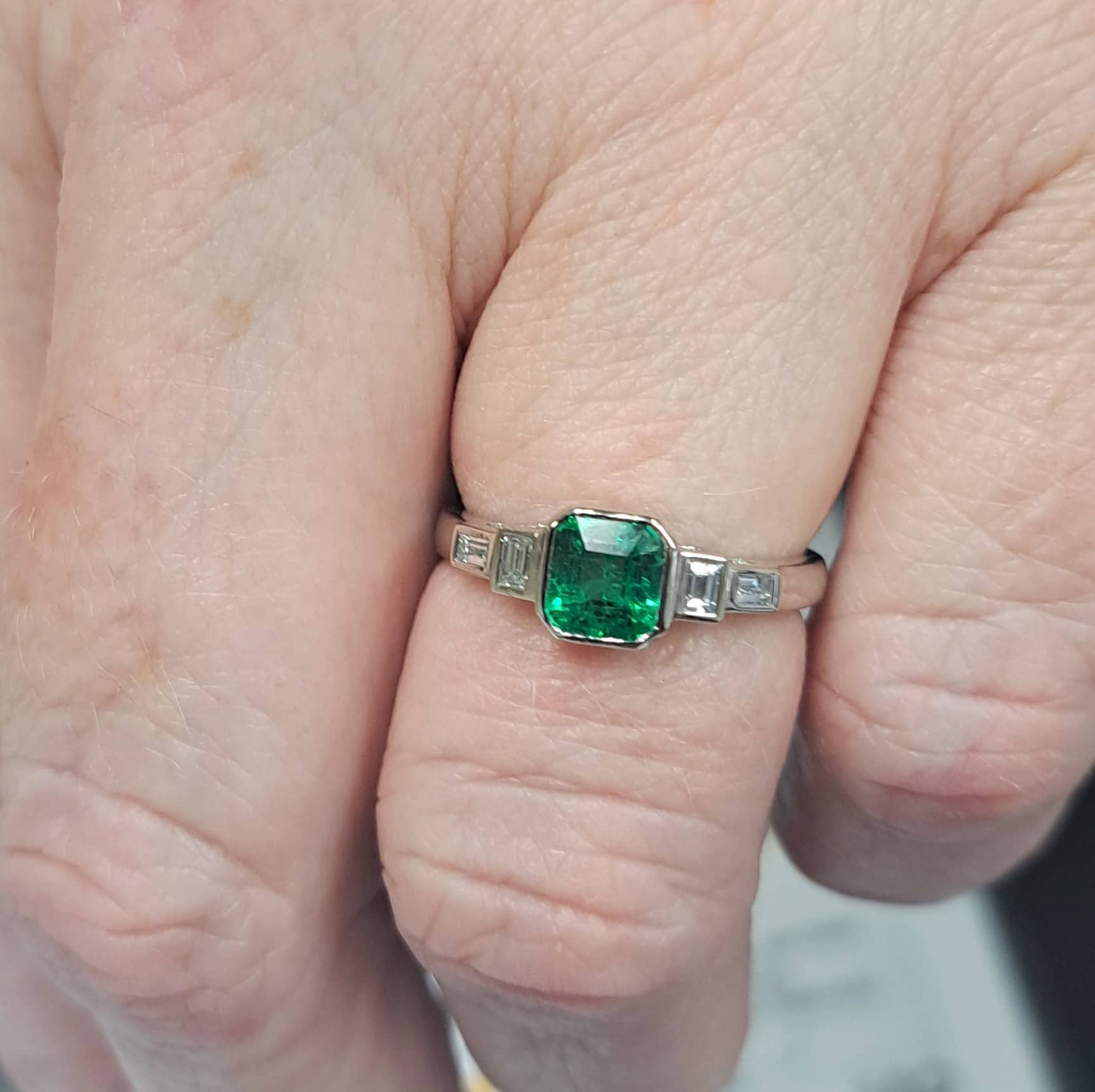 Green Emerald & Side Baguette Diamond Designer Engagement Ring In Platinum - 1.00 Carat