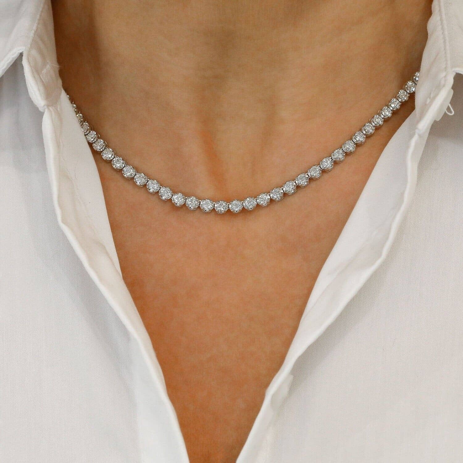 Top Quality... D/VS 8.00 Ct Natural Round Diamond Tennis Necklace In 18K White Gold - 35 Gram