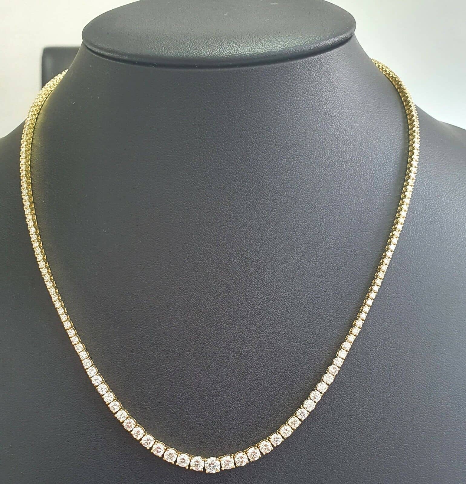 Christmas Offer 9.40ct H-I/VS Natural Round Diamond Graduated Tennis Necklace in Hallmarked 18k Yellow Gold