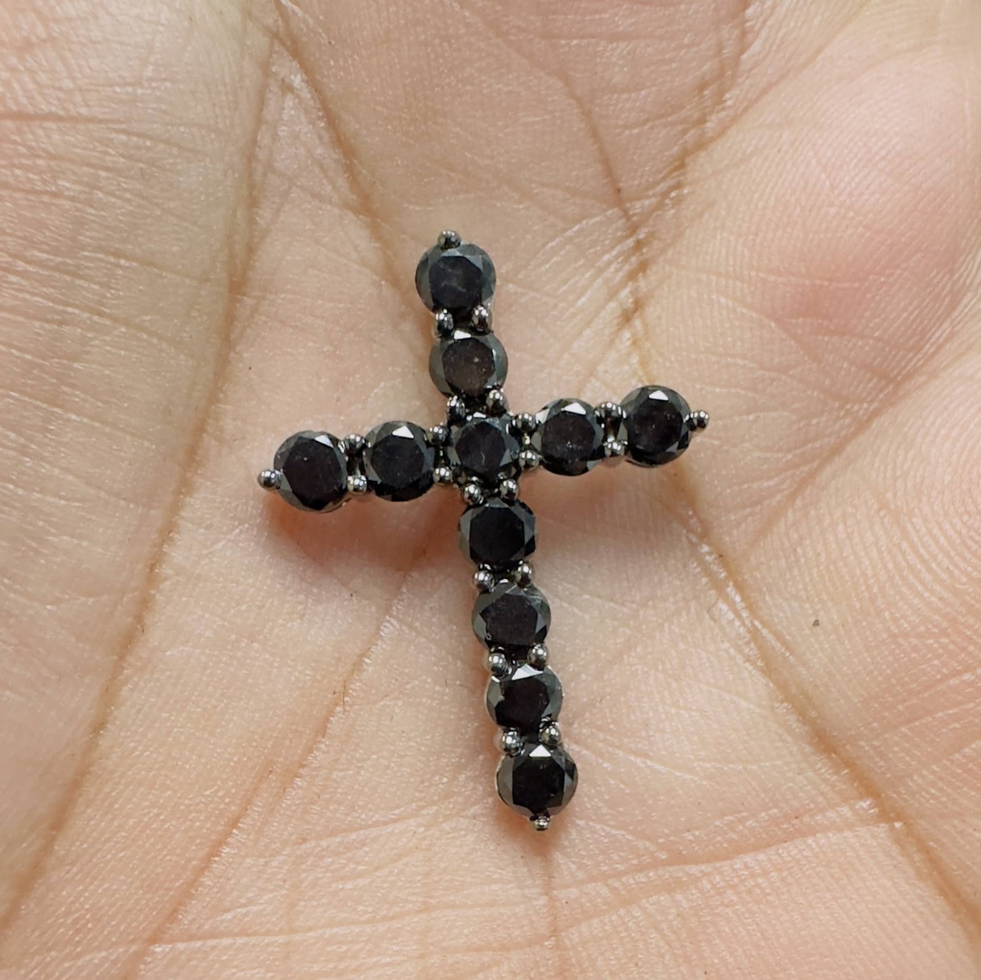 Best Deal...! AAA 2.00 Ct Black Diamond Cross Pendant With Chain In White Gold
