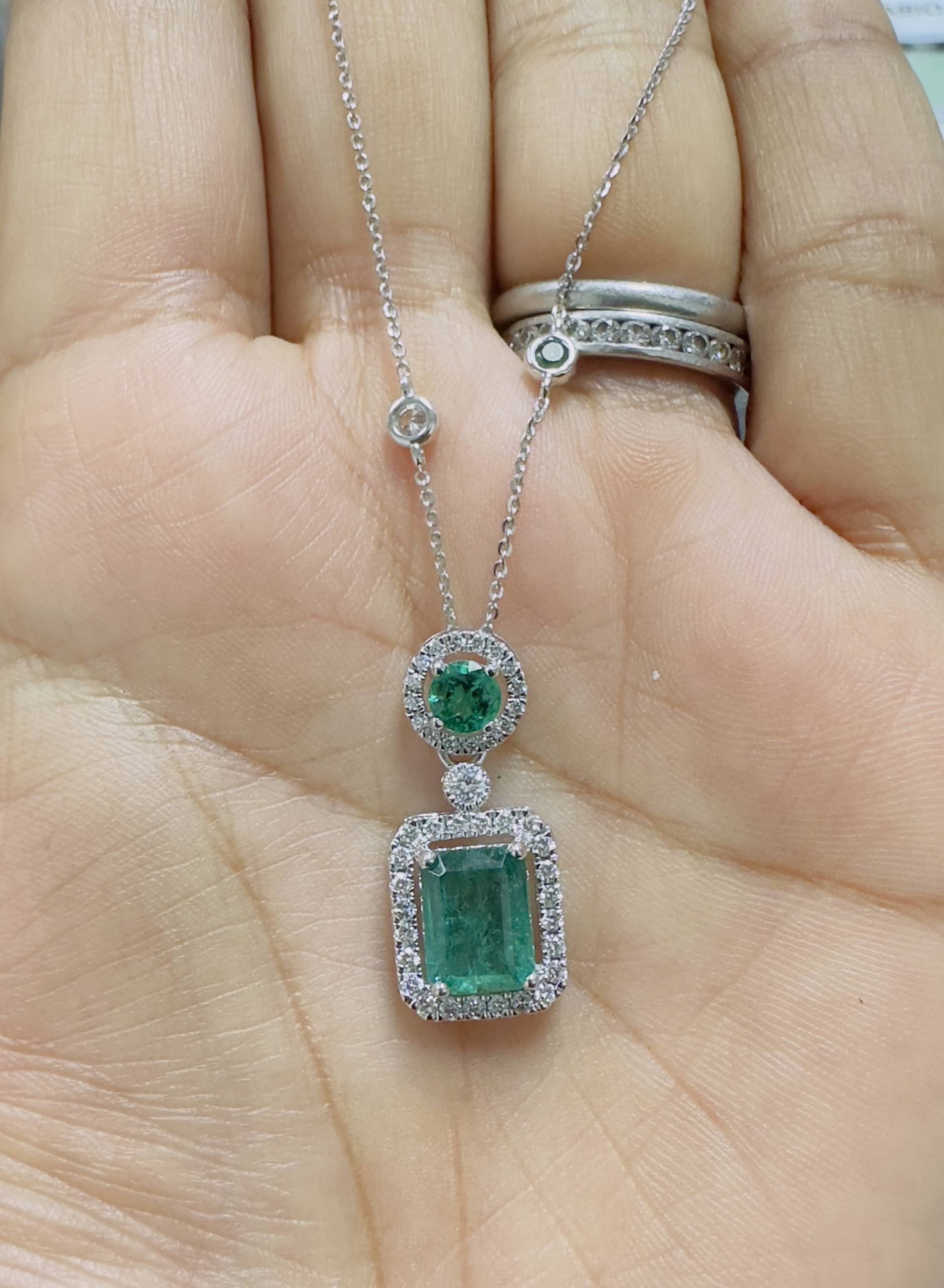 DESIGNER..! F/VS 3.00 CARAT EMERALD AND DIAMOND HALO PENDANT IN 18K WHITE GOLD