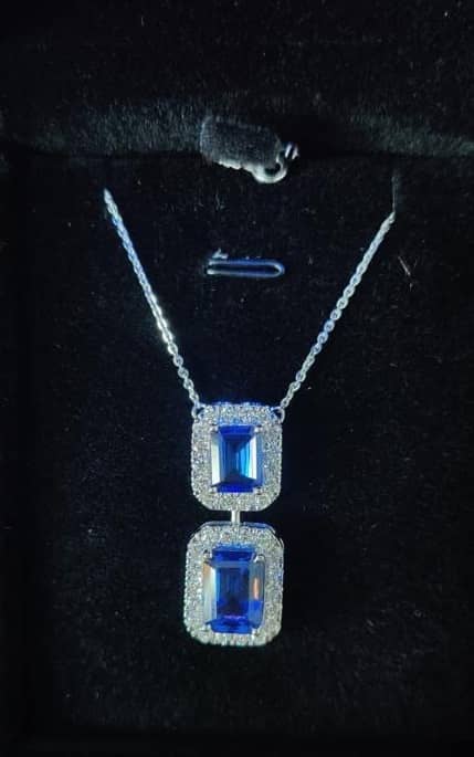 3.00 CARAT EMERALD ROYAL BLUE SAPPHIRE HALO PENDANT WITH CHAIN IN 18K WHITE GOLD