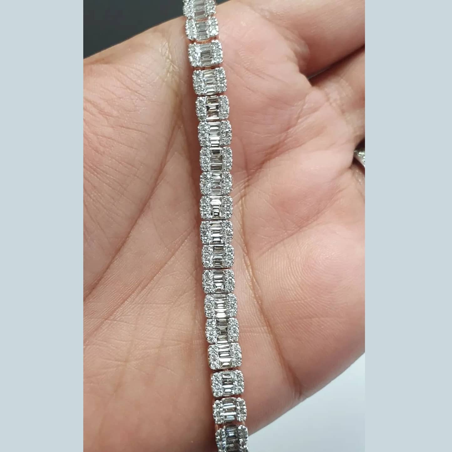 Christmas Offers... 3.50Ct Natural Round & Baguette Diamond Designer Bracelet In UK Hallmarked 9k Gold