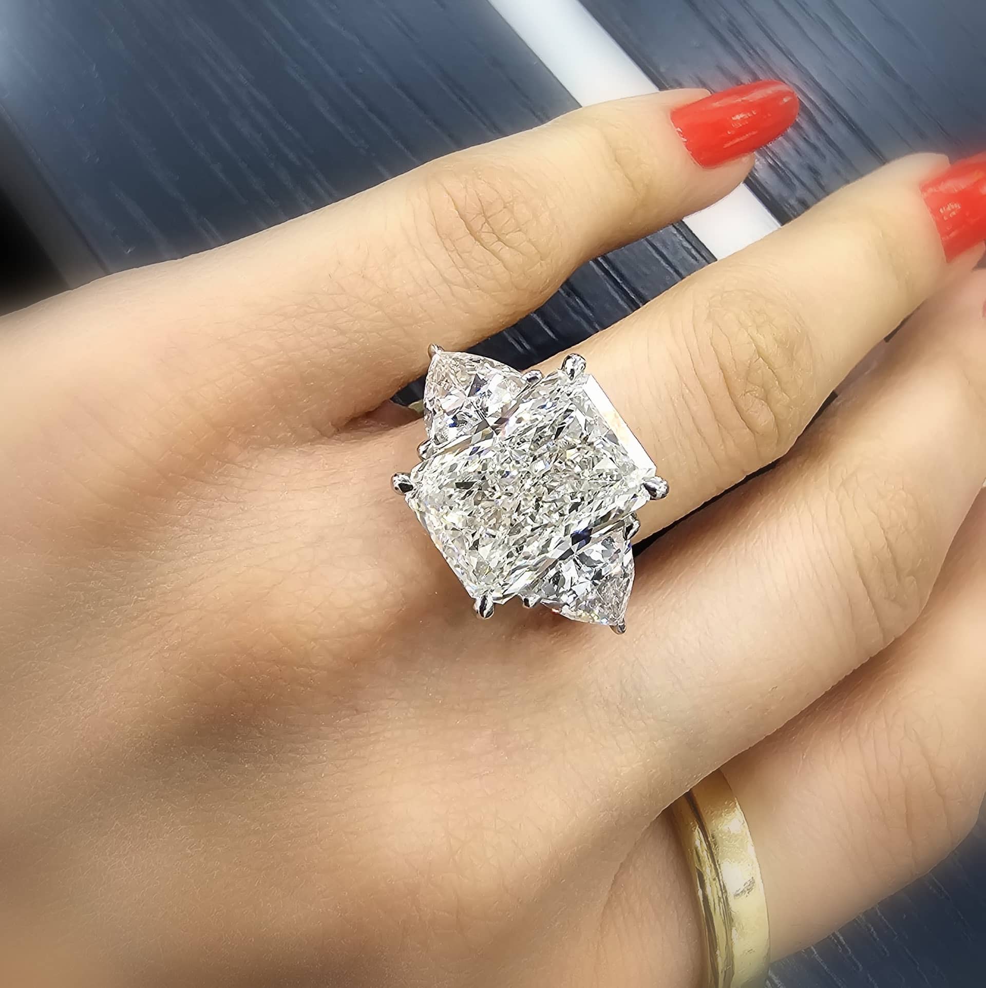 IGI Lab Grown 12.06CT Radiant & Side Trillion Diamond Trilogy Ring In Platinum