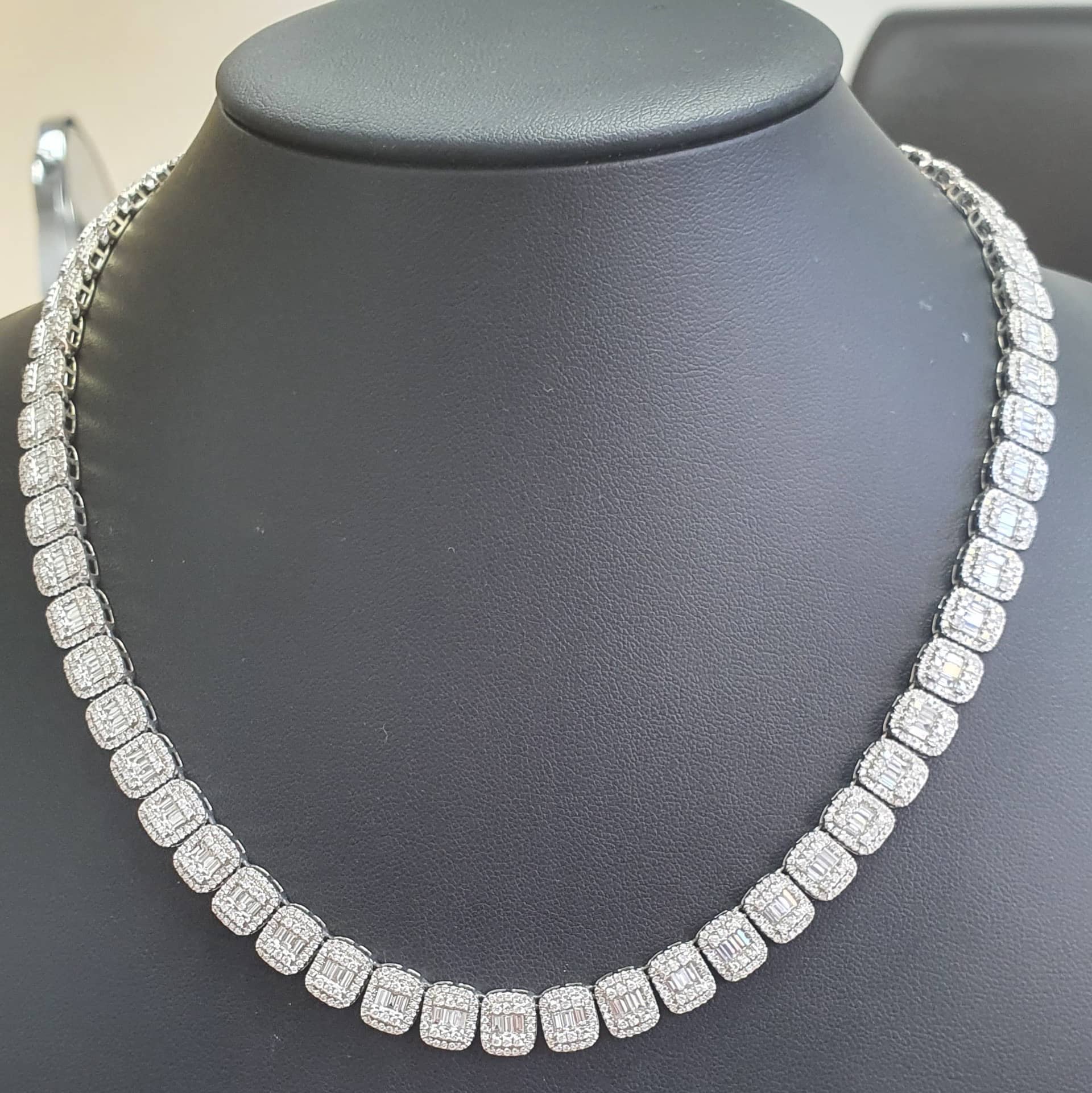 Christmas Sale 15.76Ct F/SI Baguette And Round Diamond Tennis Necklace, White Gold