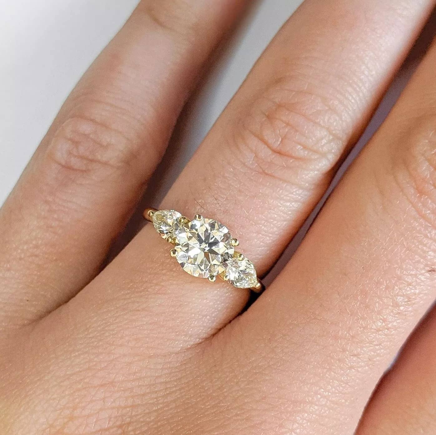 Natural 1.00Ct F/VS Round & Pear Diamond Three Stone Ring In Platinum