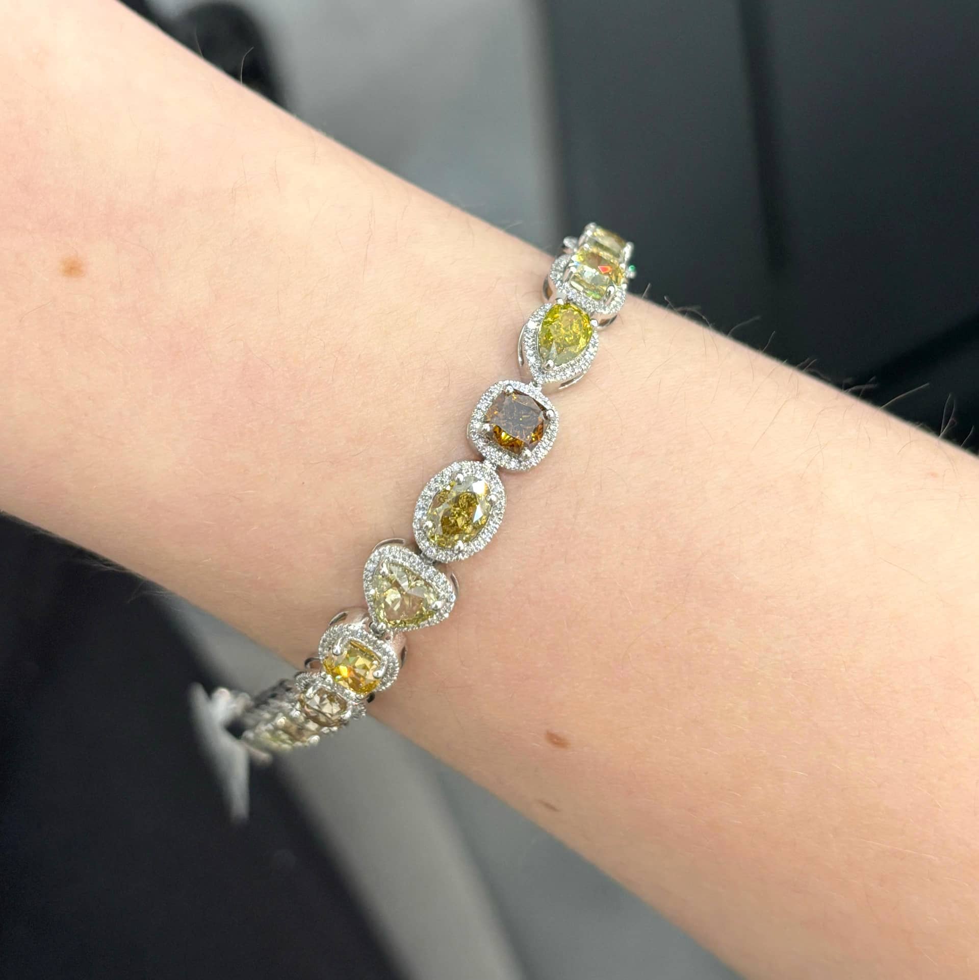 15.16 CARAT NATURAL FANCY MULTY SHAPE DIAMOND HALO DESIGNER BRACELET IN PLATINUM