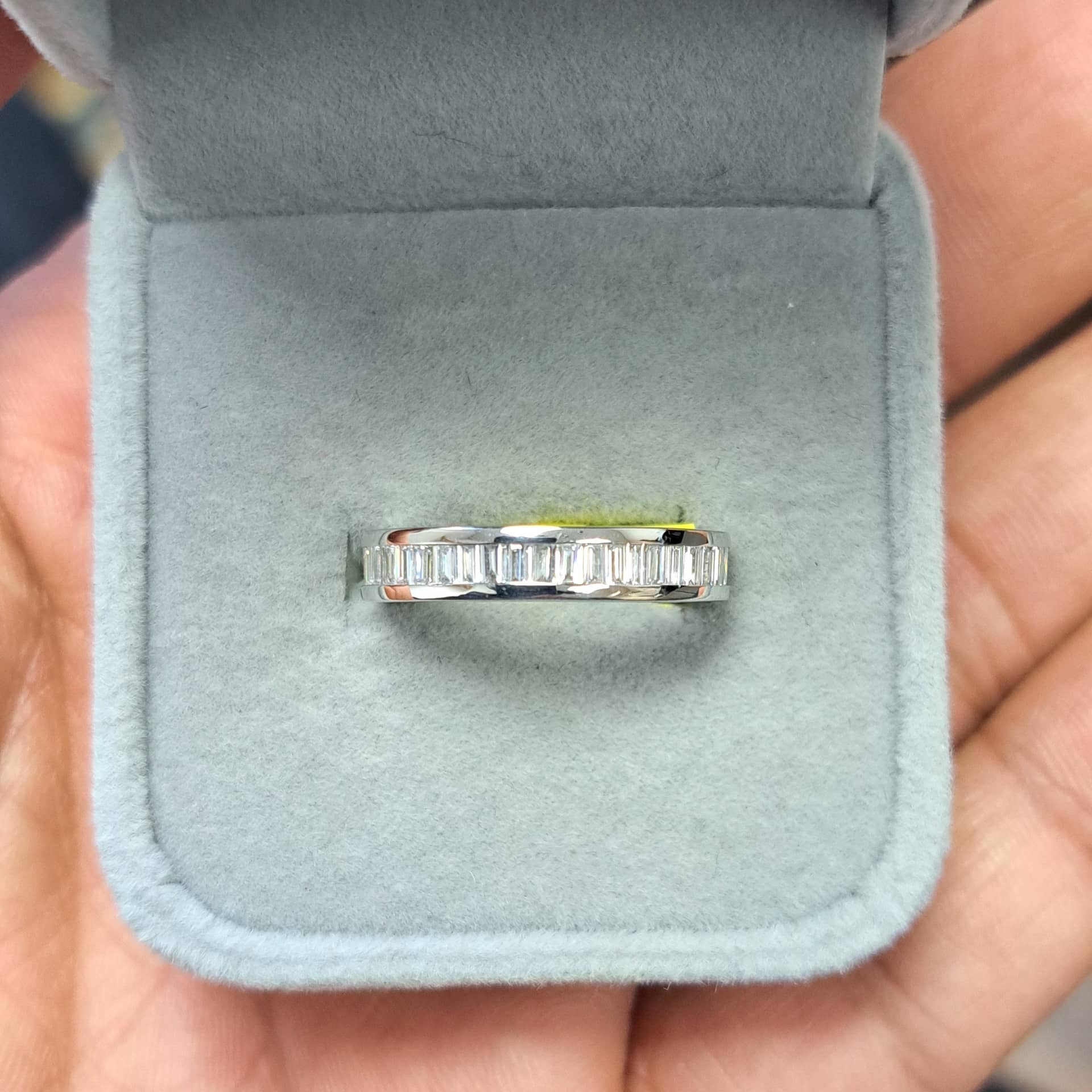SPECIAL DEAL..! 1.25 CT BAGUETTE DIAMOND FULL ETERNITY RING IN HALLMARKED GOLD