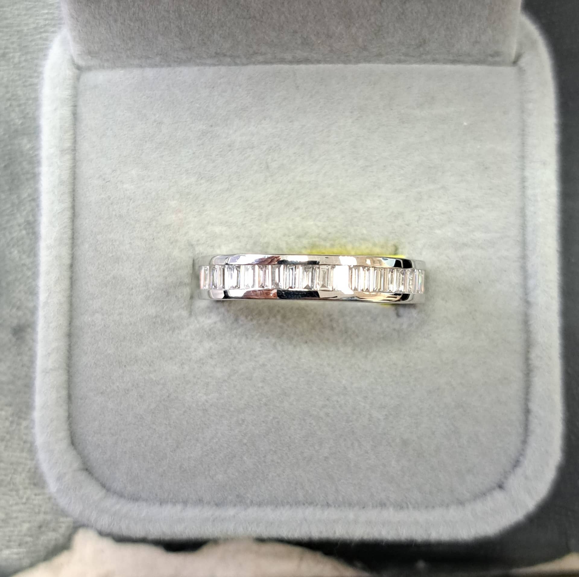SPECIAL DEAL..! 1.00 CT BAGUETTE DIAMOND FULL ETERNITY RING IN HALLMARKED GOLD