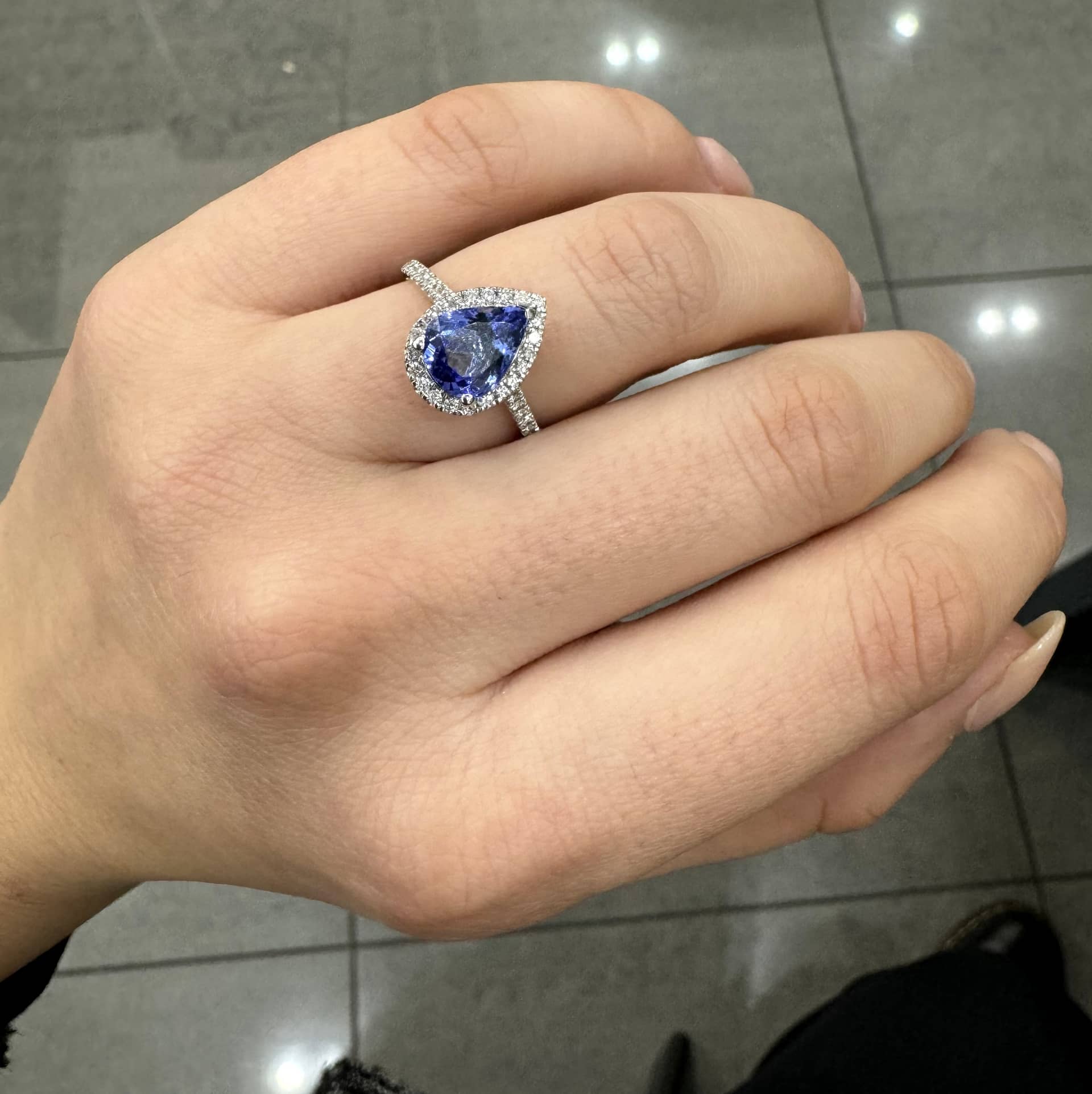 TOP QUALITY 2.50CT TANZANITE PEAR & DIAMOND WOMEN'S HALO ENGAGEMENT RING