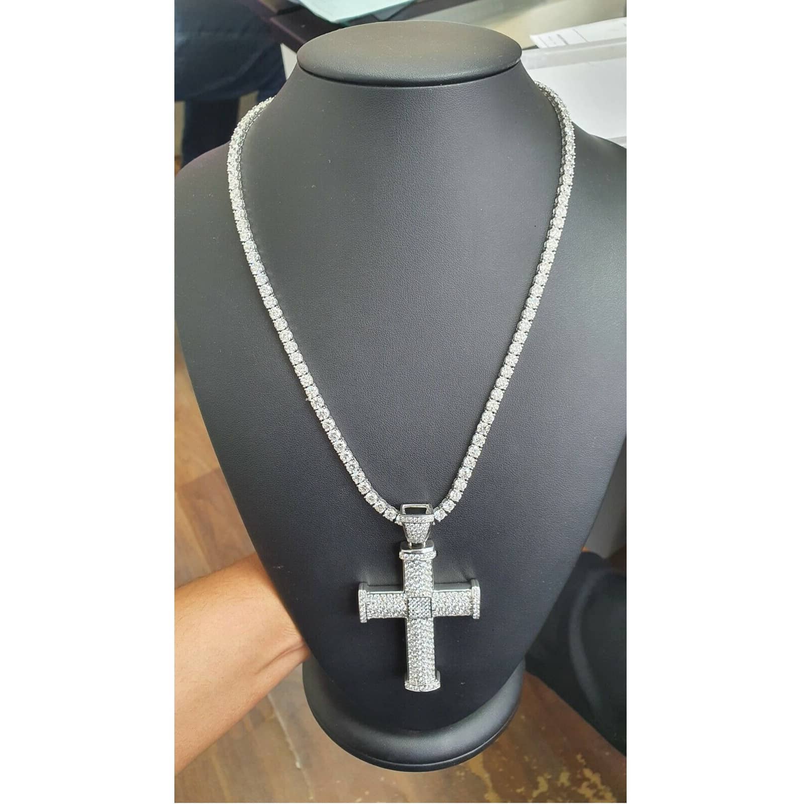 TOP QUALITY 10CT NATURAL ROUND DIAMOND CHRISTIAN CROSS PENDANT WITH CHAIN