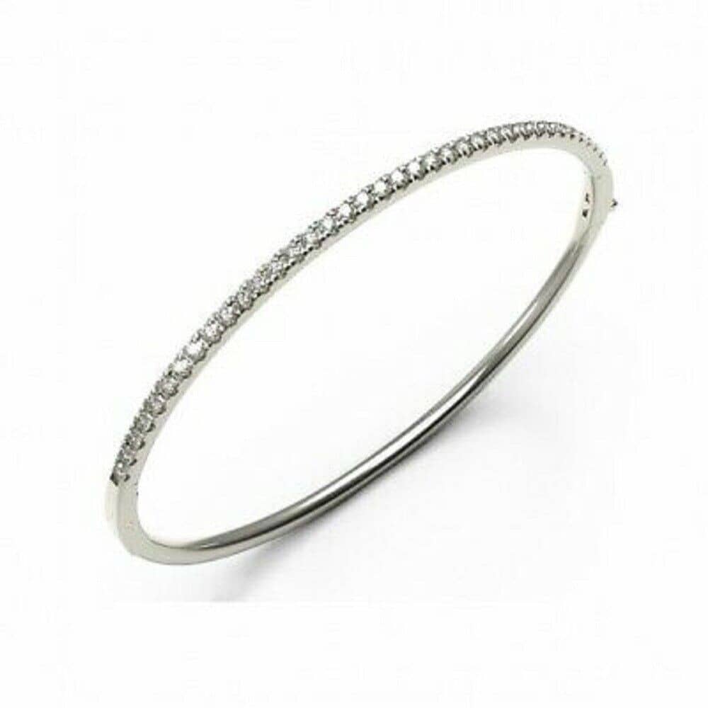 EXCEPTIONAL WHITE D VS 1.80 CT CLASSIC DIAMOND BANGLE IN 18 K WHITE GOLD
