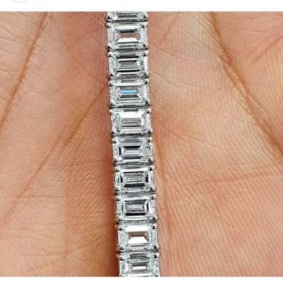 13CT F/VS NATURAL EMERALD CUT DIAMOND BRACELET IN PLATINUM