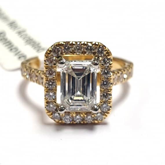 EXCELLENT QUALITY F/VS 1.60 CT NATURAL EMERALD & ROUND DIAMONDS HALO ENGAGEMENT RING