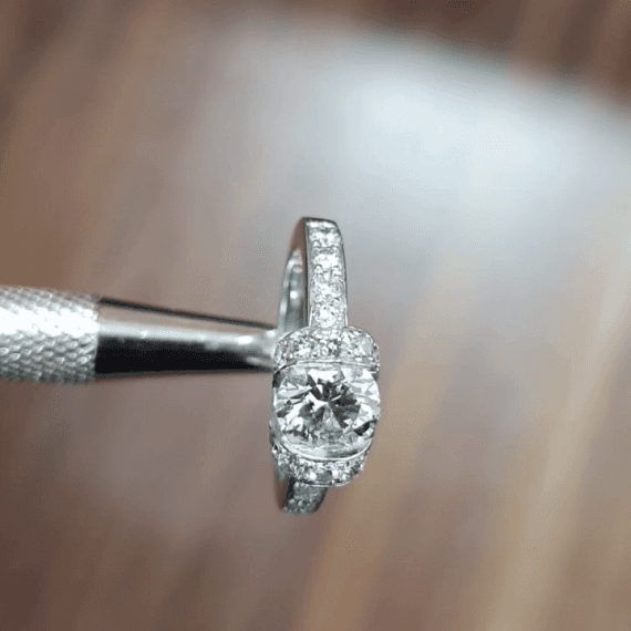 F/VS 1.00 CT ROUND DIAMOND RIBBON ENGAGEMENT RING , PLATINUM , 18K GOLD
