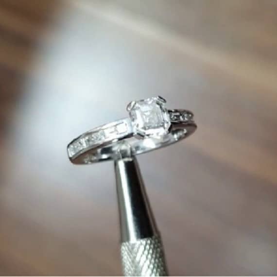 F/VS 1.10 CT ASSCHER DIAMOND ENGAGEMENT RING , PLATINUM , 18K GOLD