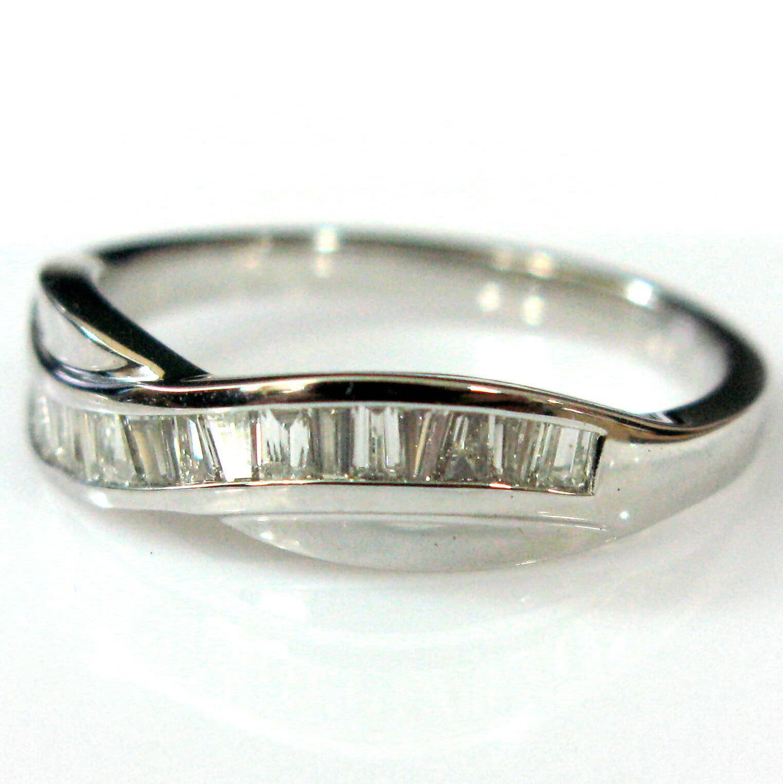 RRP £1000 0.50 Carat F/VS Baguette Diamond Half Eternity Ring Heavy9K White Gold