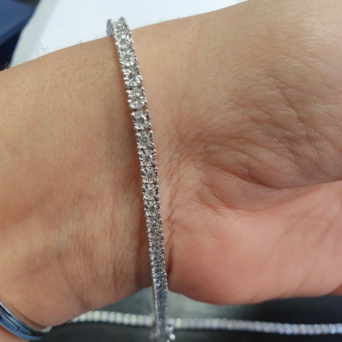 EVENING BRACELET ! NATURAL ROUND DIAMOND ILLUSION SET TENNIS BRACELET HALLMARKED IN WHITE GOLD